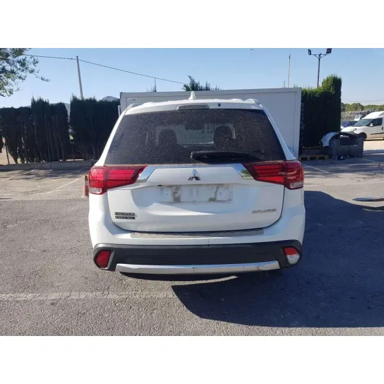 MITSUBISHI OUTLANDER (GF0) '2017 MOTION 2WD BLANCO