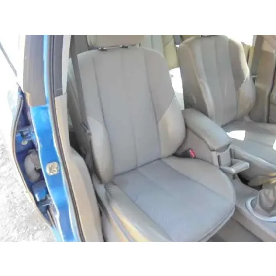 RENAULT MEGANE II BERLINA 5P '2002 CONFORT AUTHENTIQUE AZUL