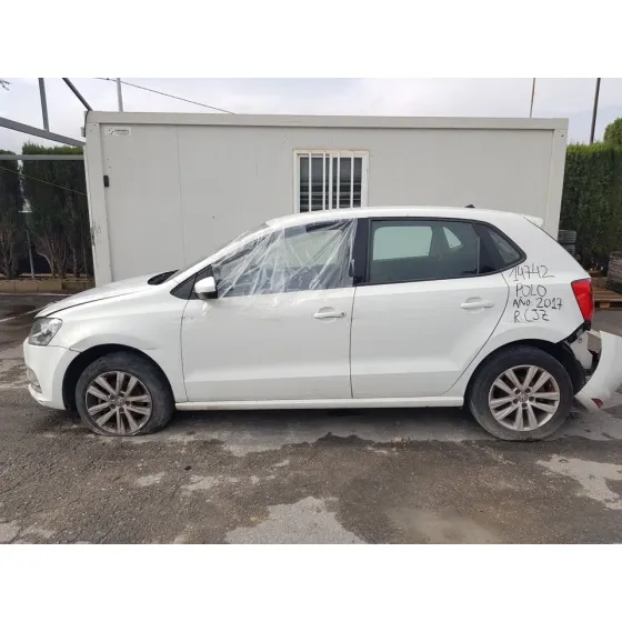 VOLKSWAGEN POLO (6C1) '2017 ADVANCE BLUEMOTION BLANCO