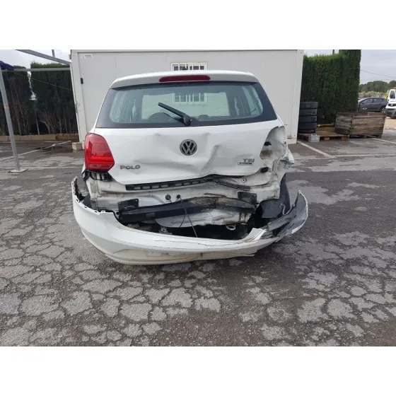VOLKSWAGEN POLO (6C1) '2017 ADVANCE BLUEMOTION BLANCO