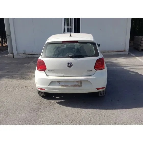 VOLKSWAGEN POLO (6R1) '2015 5 PUERTAS BLANCO