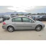 RENAULT MEGANE II CLASSIC BERLINA RENAULT MEGANE II CLASSIC BERLINA '2003 CONFORT AUTHENTIQUE GRIS 2003