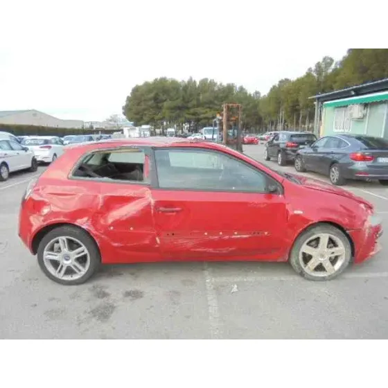 FIAT STILO (192) '2003 1.9 JTD 115 ROJO