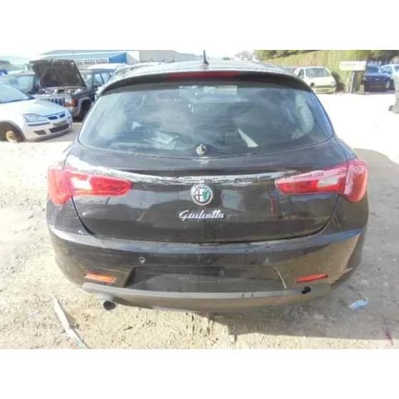 ALFA ROMEO GIULIETTA (191) '2014 DISTINCTIVE NEGRO