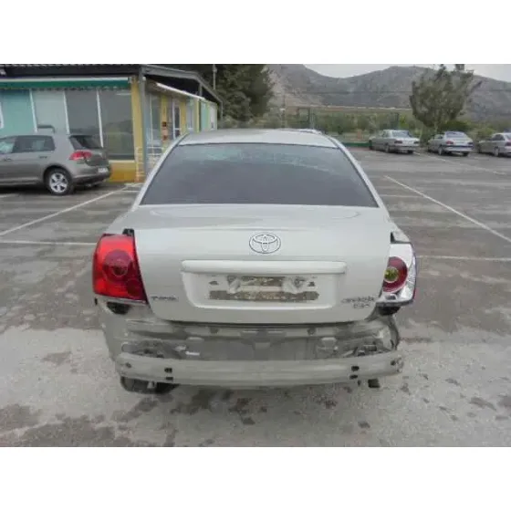 TOYOTA AVENSIS BERLINA (T25) '2004 2.0 EXECUTIVE SEDAN (4-PTAS.) DORADO