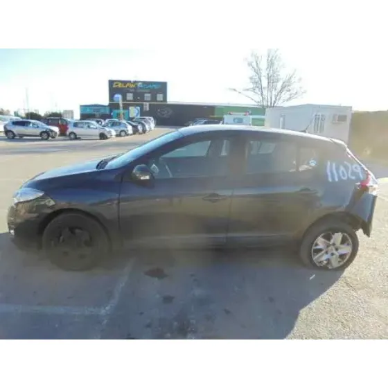 RENAULT MEGANE III BERLINA 5 P '2012 EXPRESSION GRIS OSCURO