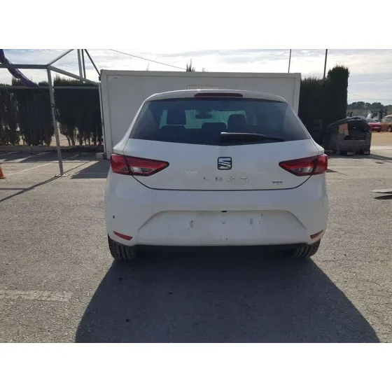 SEAT LEON (5F1) '2017 REFERENCE BLANCO