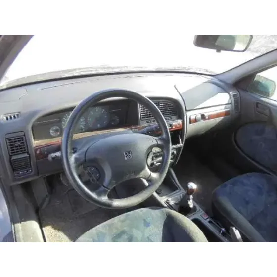 CITROEN XANTIA BERLINA '2001 2.0 HDI 90/110 ATTRACTION GRIS
