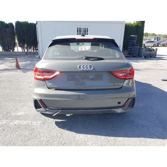 AUDI A1 SPORTBACK (GBA) '2021 25 TFSI BLACK LINE GRIS OSCURO
