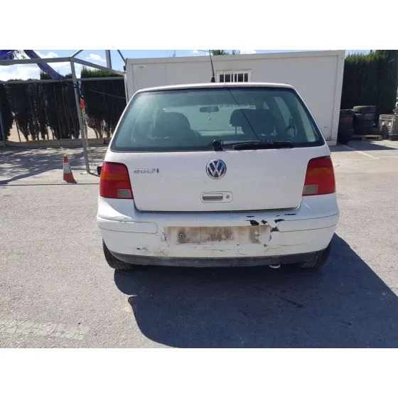 VOLKSWAGEN GOLF IV BERLINA (1J1) '2001 EDITION (DIESELMOTOR) BLANCO