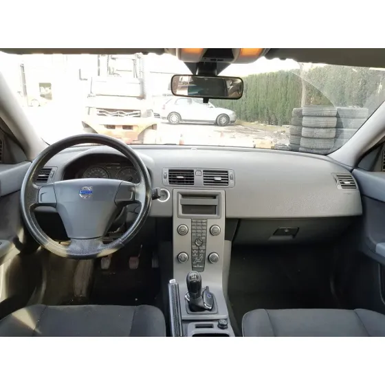VOLVO S40 BERLINA '2007 1.6 D KINETIC GRIS