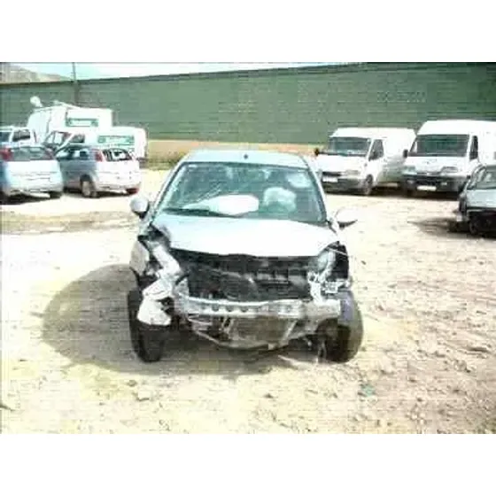 TOYOTA AYGO (KGB/WNB) '2005 BASICO GRIS