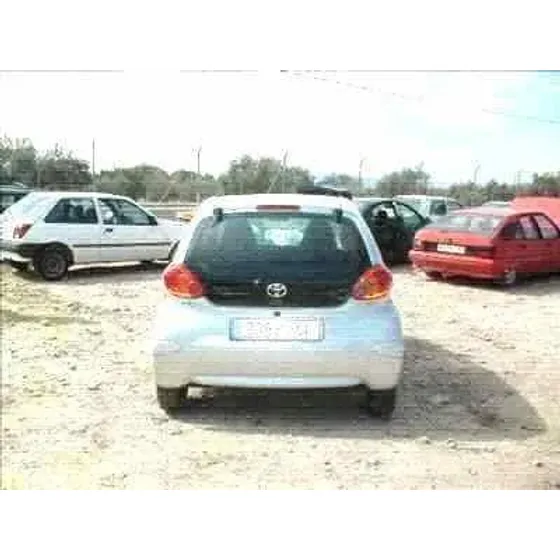 TOYOTA AYGO (KGB/WNB) '2005 BASICO GRIS