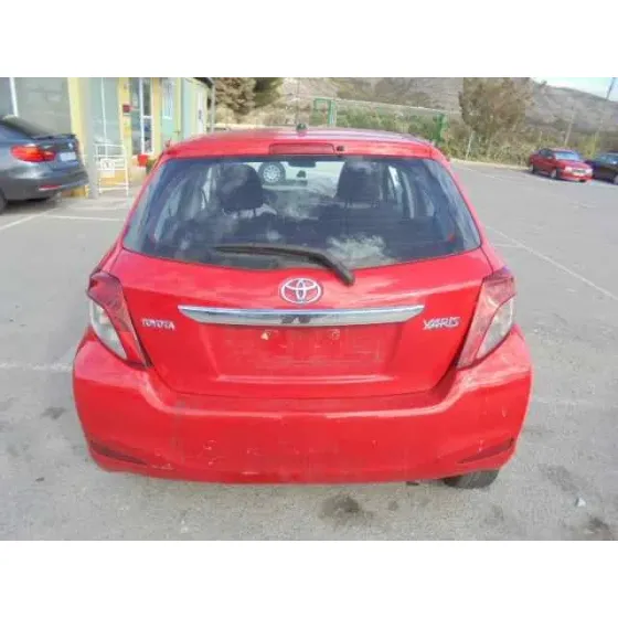 TOYOTA YARIS '2012 ACTIVE ROJO