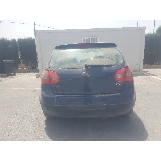 VOLKSWAGEN GOLF V BERLINA (1K1) '2004 TRENDLINE AZUL