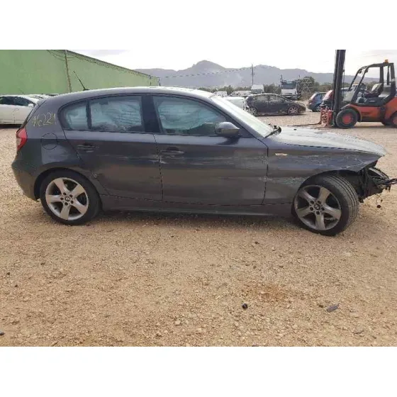 BMW SERIE 1 BERLINA (E81/E87) '2005 120D GRIS OSCURO
