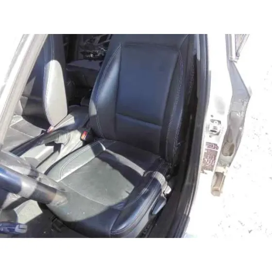 BMW SERIE 1 BERLINA (E81/E87) '2004 120I GRIS