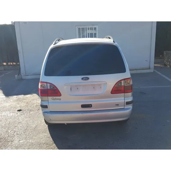 FORD GALAXY (VY) '2004 GHIA GRIS