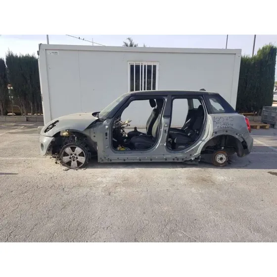 MINI MINI 5-TRG. (F55) '2020 COOPER GRIS