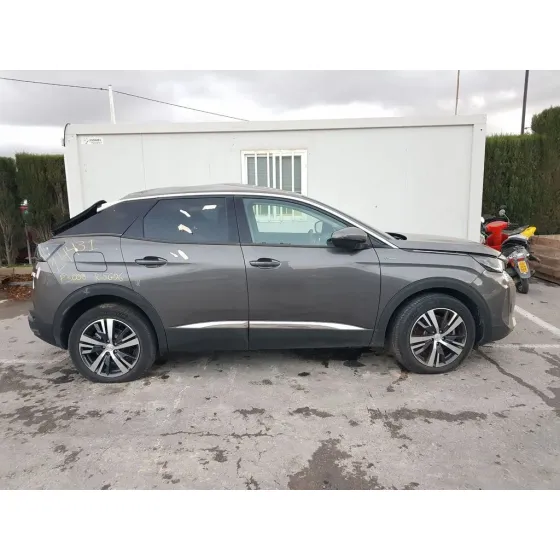 PEUGEOT 3008 '2021 ALLURE GRIS OSCURO