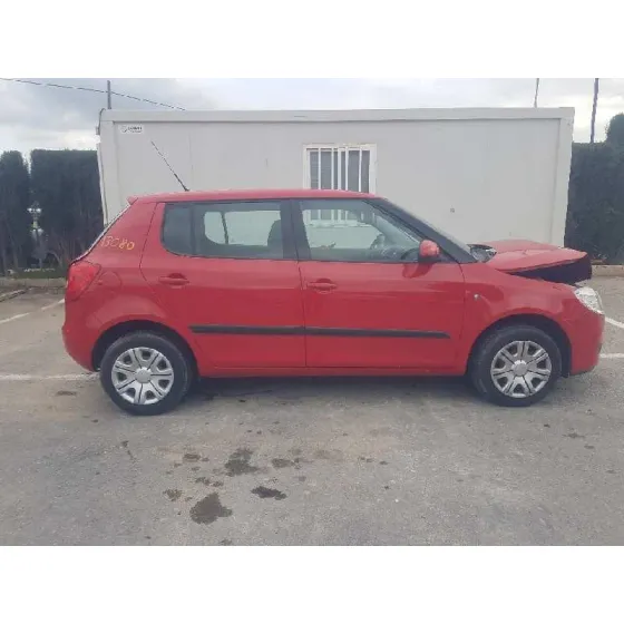 SKODA FABIA (5J2 ) '2010 YOUNG ROJO