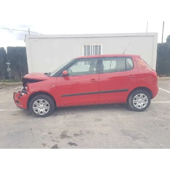 SKODA FABIA (5J2 ) '2010 YOUNG ROJO
