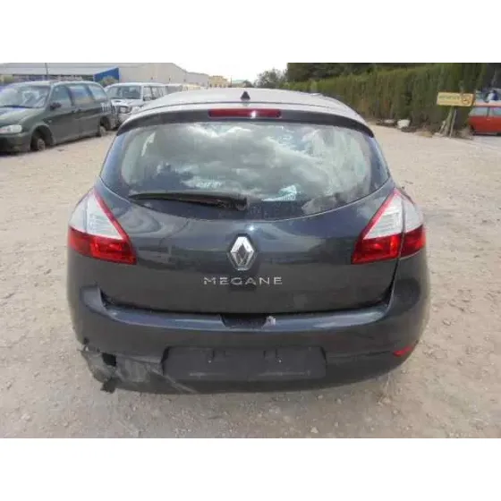RENAULT MEGANE III BERLINA 5 P '2009 DYNAMIQUE GRIS OSCURO