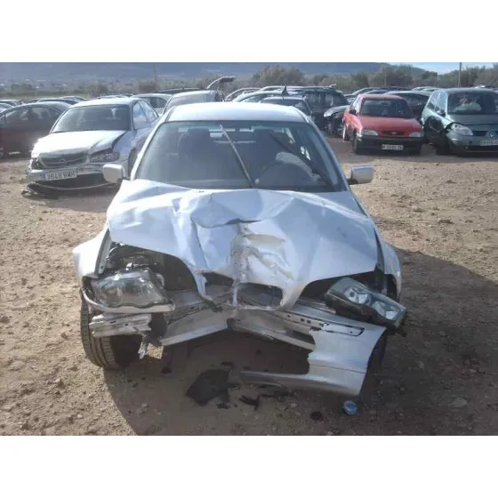 BMW SERIE 3 BERLINA (E46) '2000 320D GRIS