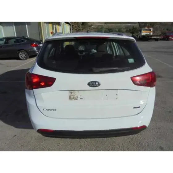 KIA CEE'D SPORTY WAGON '2012 CONCEPT BLANCO