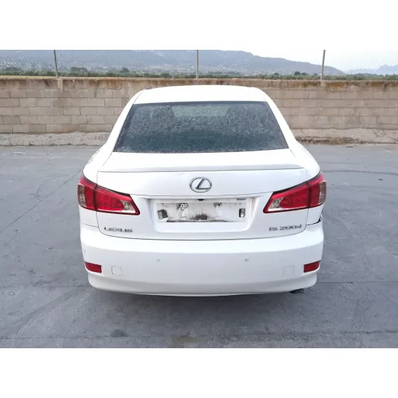 Lexus IS II (_E2_) 2010