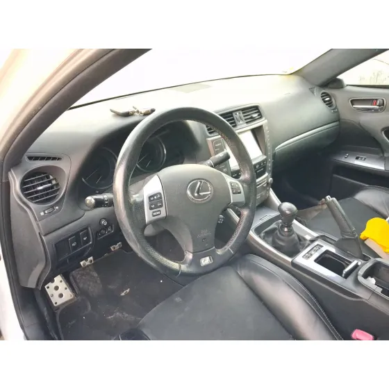 Lexus IS II (_E2_) 2010