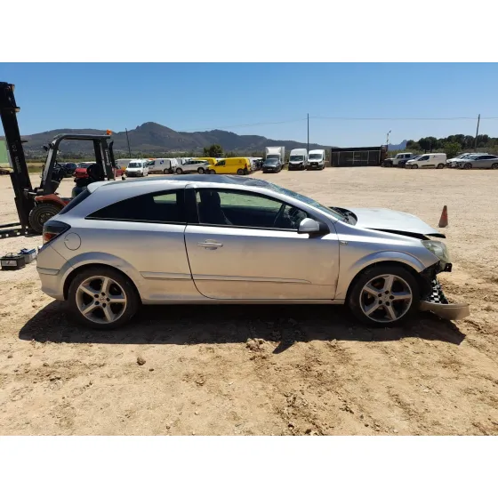 Opel ASTRA H GTC (A04) 2005