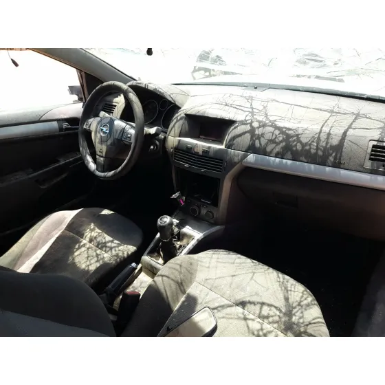 Opel ASTRA H GTC (A04) 2005