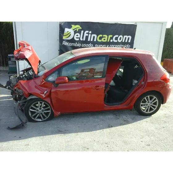TOYOTA AURIS '2009 LUNA ROJO