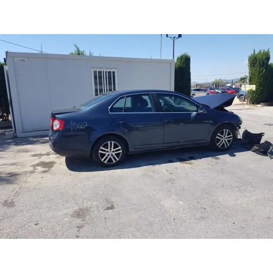 VOLKSWAGEN JETTA (1K2) '2008 ADVANCE GRIS OSCURO
