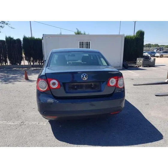 VOLKSWAGEN JETTA (1K2) '2008 ADVANCE GRIS OSCURO