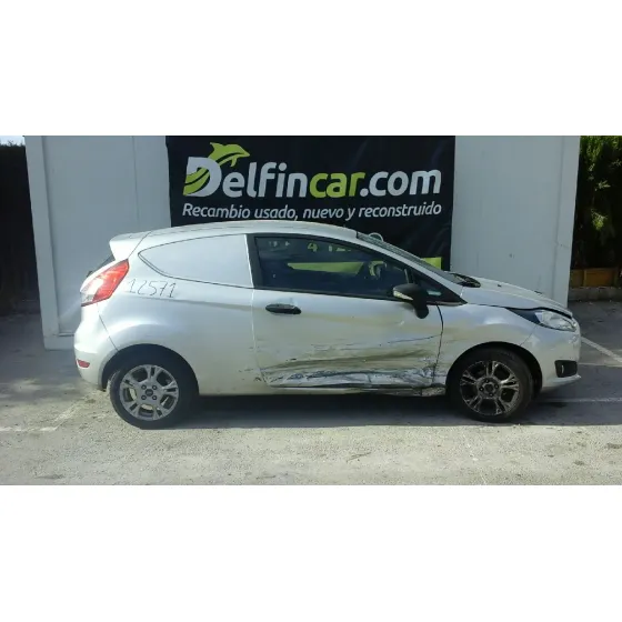 FORD FIESTA (CCN) '2016 TITANIUM GRIS