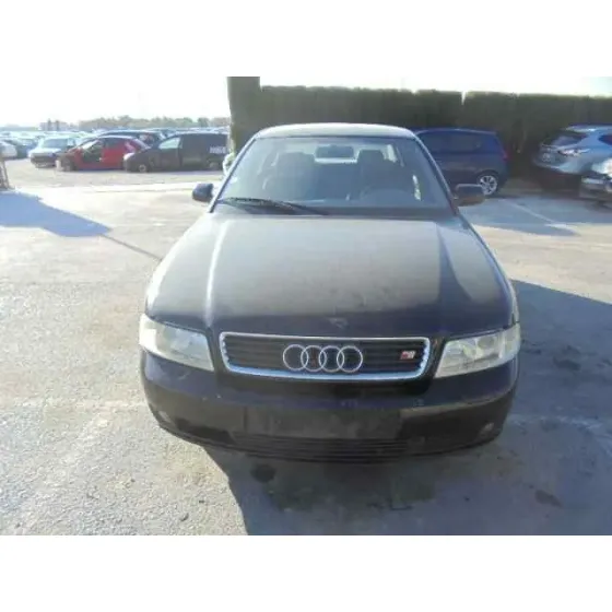 AUDI A4 BERLINA (B5) '1999 1.9 TDI NEGRO