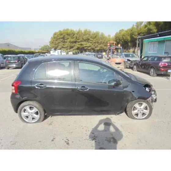 TOYOTA YARIS (KSP9/SCP9/NLP9) '2007 BASICO NEGRO