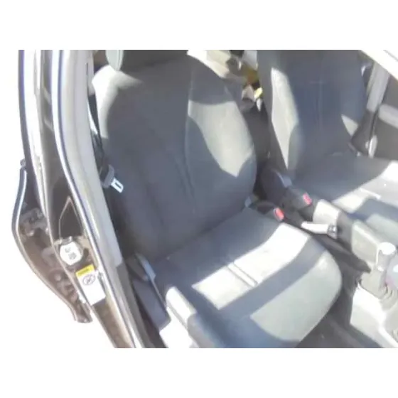 TOYOTA YARIS (KSP9/SCP9/NLP9) '2007 BASICO NEGRO