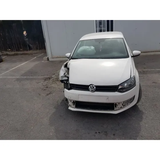 VOLKSWAGEN POLO (6R1) '2010 ADVANCE BLANCO