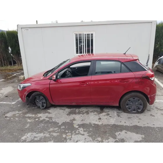 HYUNDAI I20 ACTIVE '2017 TREND ROJO