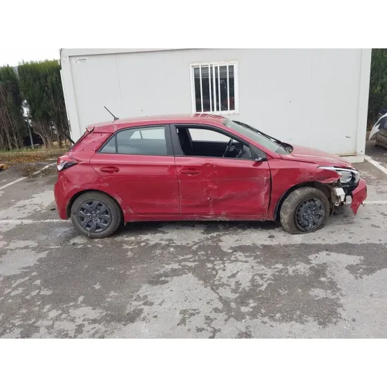 HYUNDAI I20 ACTIVE '2017 TREND ROJO