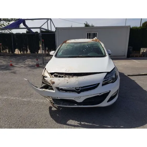 OPEL ASTRA J LIM. '2014 SELECTIVE BLANCO