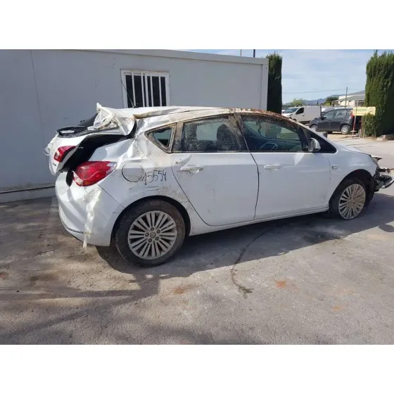 OPEL ASTRA J LIM. '2014 SELECTIVE BLANCO