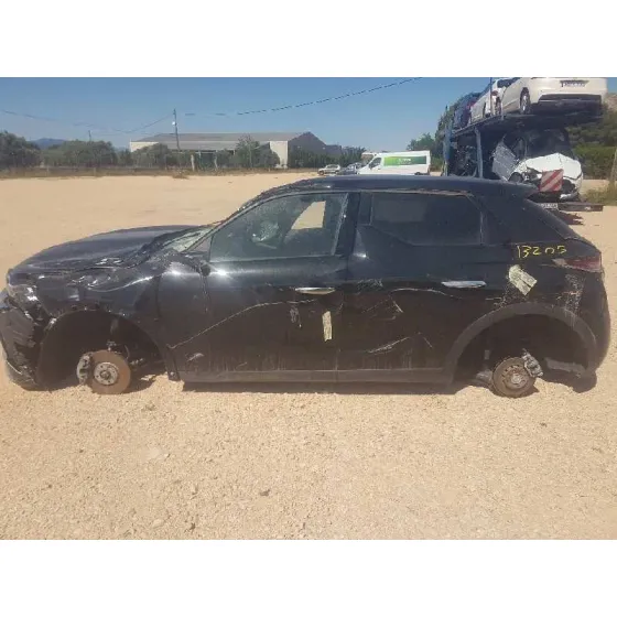 DS 3 CROSSBACK '2020 PERFORMANCE LINE NEGRO