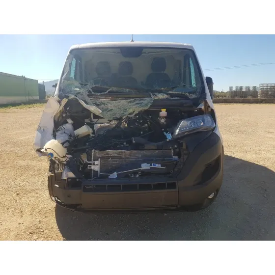PEUGEOT BOXER FURGON '2023 330 L1H1 PRO BLUEHDI 120 START&STOP BLANCO