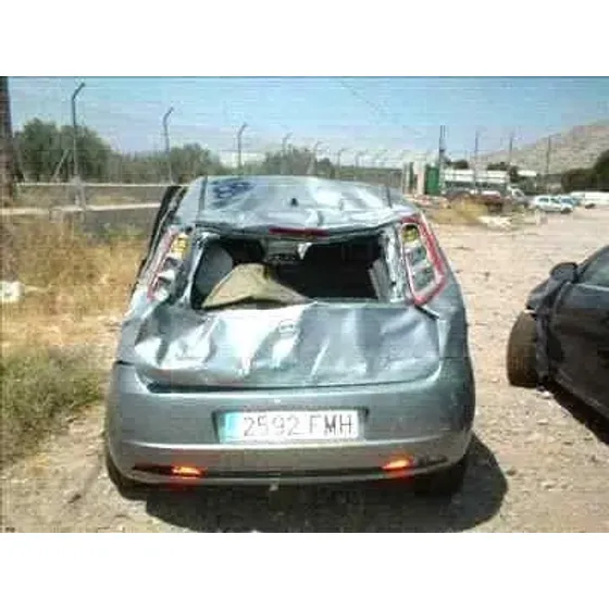 FIAT GRANDE PUNTO (199) '2005 1.3 16V JTD CAT GRIS
