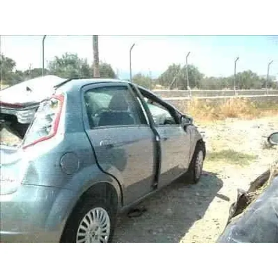 FIAT GRANDE PUNTO (199) '2005 1.3 16V JTD CAT GRIS