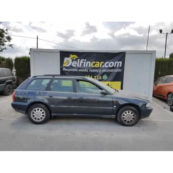 AUDI A4 AVANT (B5) '1998 2.6 NEGRO